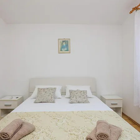 Appartement By The Sea - 24598 Rogoznica (Sibenik-Knin)